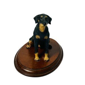 Doberman Pinscher Resin Figurine on Wooden Base Vintage Westland Taiwan 3507 3"